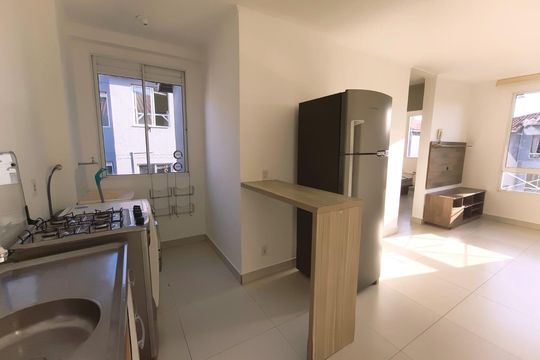 Cozinha de apartamento para alugar com 2 quartos, 390m² em Morro Santana, Porto Alegre