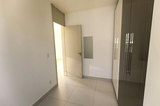 Quarto 2 de apartamento para alugar com 2 quartos, 390m² em Morro Santana, Porto Alegre