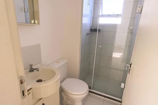 Banheiro de apartamento para alugar com 2 quartos, 390m² em Morro Santana, Porto Alegre