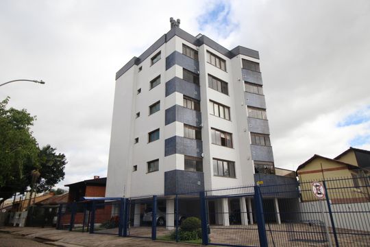 Fachada de apartamento para alugar com 3 quartos, 110m² em Vila Ipiranga, Porto Alegre