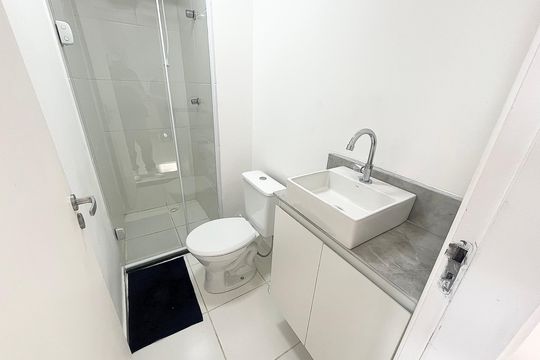 Banheiro de apartamento à venda com 1 quarto, 54m² em Casa Verde Alta, São Paulo