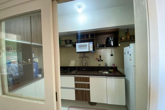 Cozinha de apartamento à venda com 2 quartos, 68m² em Centro Histórico, Porto Alegre