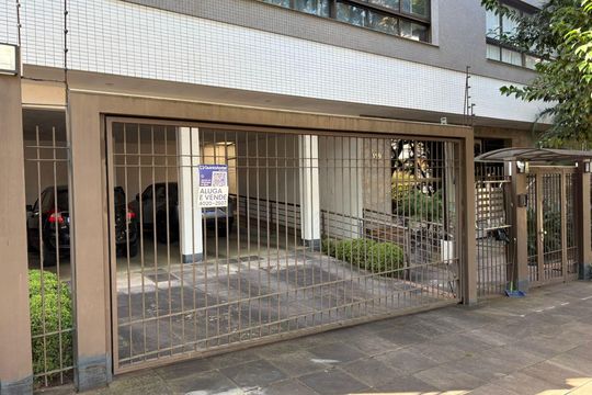 Fachada de apartamento à venda com 3 quartos, 135m² em Petrópolis, Porto Alegre