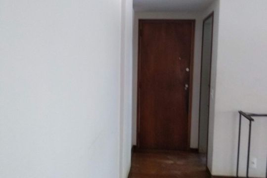 Corredor de apartamento à venda com 4 quartos, 120m² em Grajaú, Rio de Janeiro