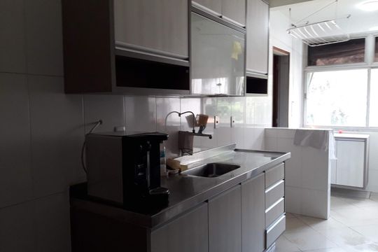 Cozinha de apartamento à venda com 4 quartos, 120m² em Grajaú, Rio de Janeiro