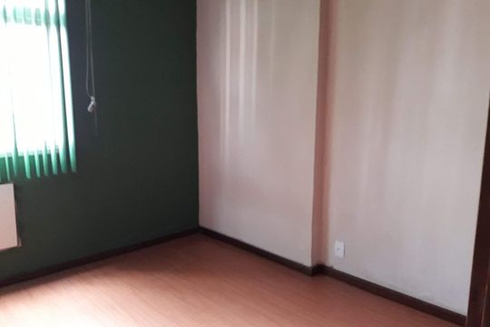 Quarto de apartamento à venda com 4 quartos, 120m² em Grajaú, Rio de Janeiro