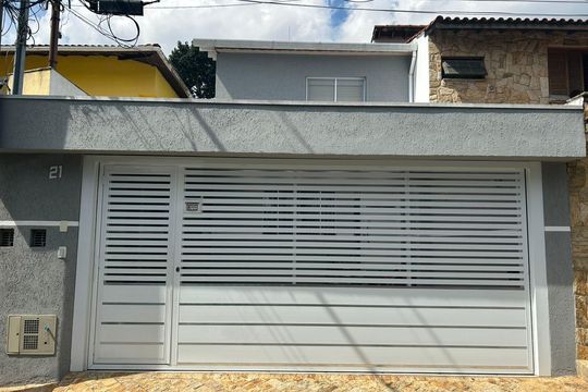 fachada de casa de condomínio à venda com 3 quartos, 216m² em Centro, São Bernardo do Campo