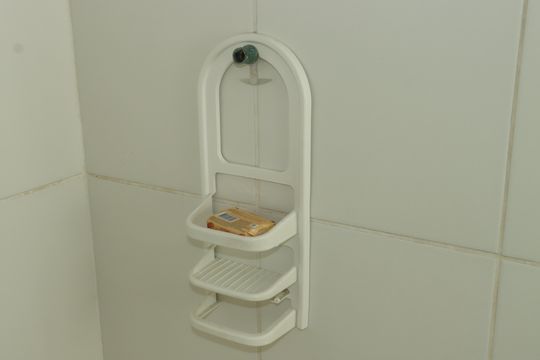 Banheiro de apartamento para alugar com 2 quartos, 48m² em Jardim Arco-iris, Cotia