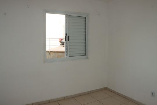 Quarto 1 de apartamento para alugar com 2 quartos, 48m² em Jardim Arco-iris, Cotia