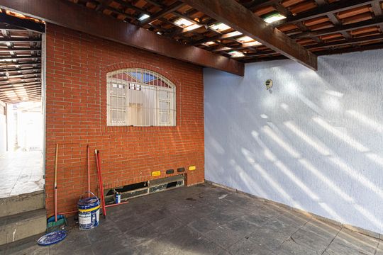 Garagem de casa para alugar com 3 quartos, 202m² em Vila Nova Curuca, São Paulo