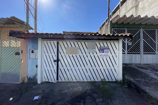 Fachada+Placa de casa para alugar com 3 quartos, 202m² em Vila Nova Curuca, São Paulo