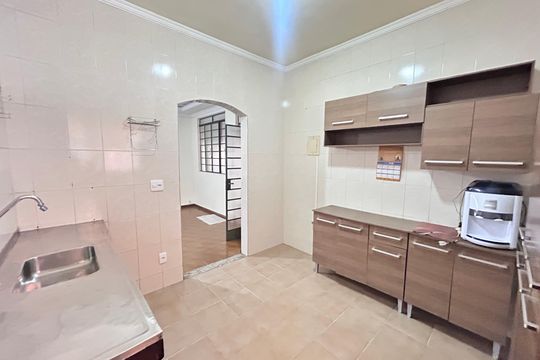 Casa para alugar com 3 quartos, 220m² em Acaiaca, Belo Horizonte