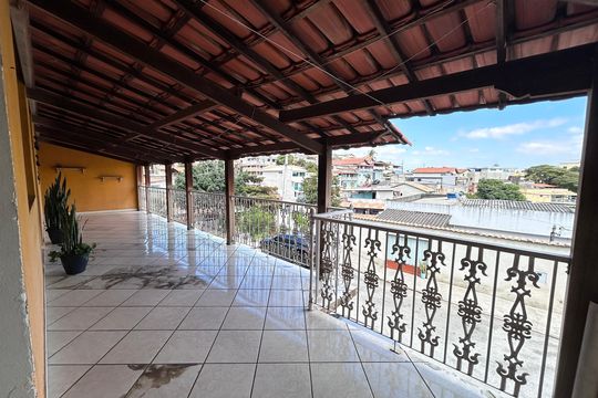 Casa para alugar com 3 quartos, 220m² em Acaiaca, Belo Horizonte