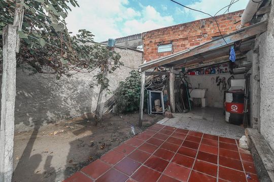 Fundos de casa à venda com 3 quartos, 110m² em Passo das Pedras, Porto Alegre