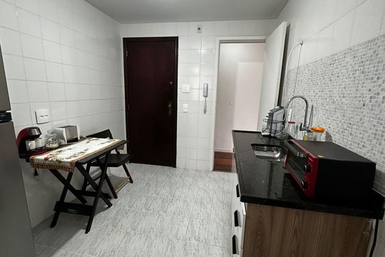 Cozinha de apartamento à venda com 2 quartos, 86m² em Rec dos Bandeirante, Rio de Janeiro