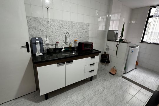 Cozinha de apartamento à venda com 2 quartos, 86m² em Rec dos Bandeirante, Rio de Janeiro