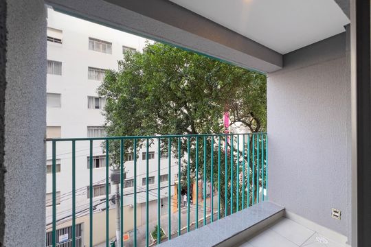 Varanda de kitnet/studio para alugar com 1 quarto, 27m² em Liberdade, São Paulo
