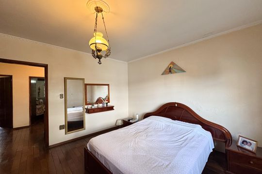 Suíte de casa à venda com 5 quartos, 343m² em Nova Petrópolis, São Bernardo do Campo