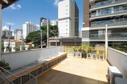 Varanda da Suíte 1 de casa para alugar com 3 quartos, 180m² em Jardim Vera Cruz, São Paulo