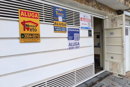 Fachada de casa à venda com 2 quartos, 207m² em Parque Sao Domingos, São Paulo