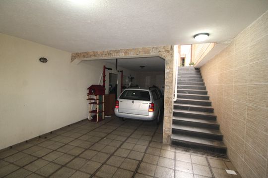 Garagem de casa à venda com 2 quartos, 207m² em Parque Sao Domingos, São Paulo