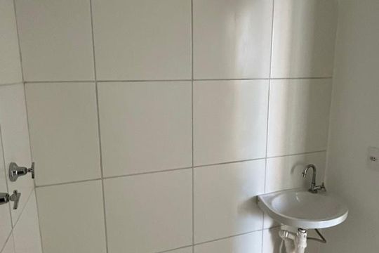 Banheiro de apartamento à venda com 2 quartos, 38m² em Cachambi, Rio de Janeiro