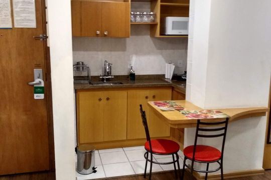 Cozinha de apartamento para alugar com 1 quarto, 55m² em Centro, Santo André