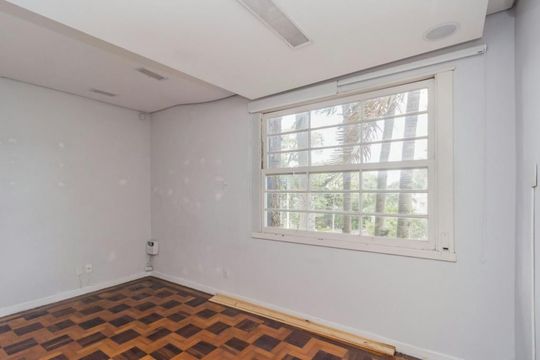Quarto de casa à venda com 1 quarto, 196m² em Petrópolis, Porto Alegre