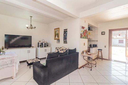 Casa para alugar com 3 quartos, 250m² em Sarandi, Porto Alegre