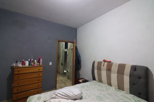 Quarto 1 de casa à venda com 3 quartos, 50m² em Jardim Cipreste, São Bernardo do Campo