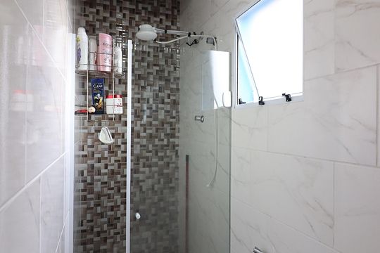 Banheiro Social de casa à venda com 3 quartos, 50m² em Jardim Cipreste, São Bernardo do Campo