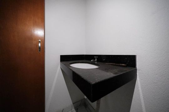 Lavabo de casa à venda com 3 quartos, 132m² em Penha de França, São Paulo
