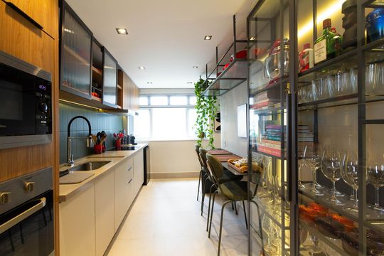 Cozinha de apartamento à venda com 2 quartos, 83m² em Indianópolis, São Paulo