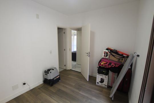 Suíte 2 de apartamento à venda com 3 quartos, 176m² em Vila Monumento, São Paulo