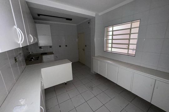 Cozinha de casa à venda com 3 quartos, 325m² em Vila da Saúde, São Paulo