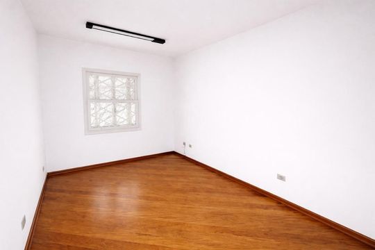 Quarto de casa à venda com 3 quartos, 325m² em Vila da Saúde, São Paulo