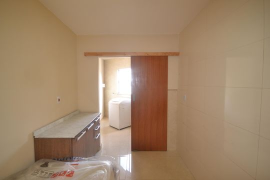 Apartamento para alugar com 1 quarto, 35m² em Areia Branca, Belford Roxo