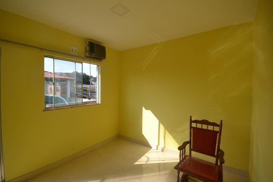 Apartamento para alugar com 1 quarto, 35m² em Areia Branca, Belford Roxo