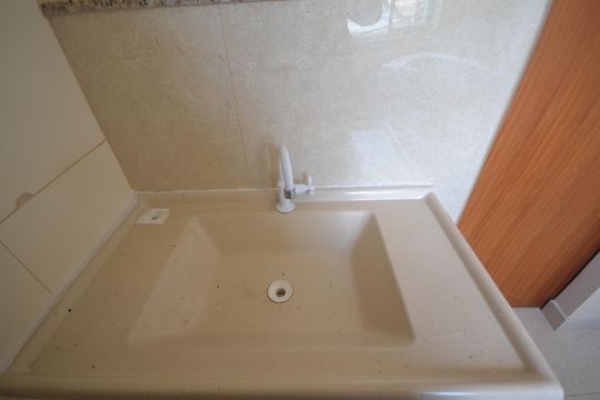 Apartamento para alugar com 1 quarto, 35m² em Areia Branca, Belford Roxo