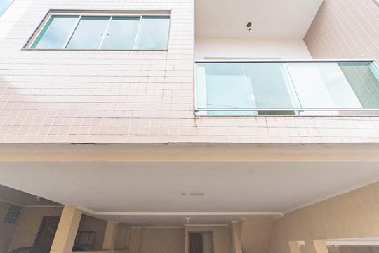 Garagem de casa de condomínio à venda com 3 quartos, 120m² em Vila Helena, Santo André