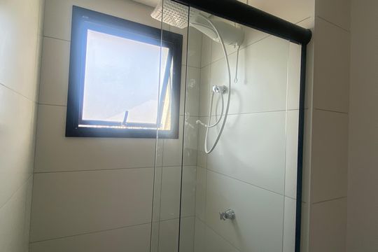 Banheiro de apartamento para alugar com 2 quartos, 38m² em Centro, Osasco