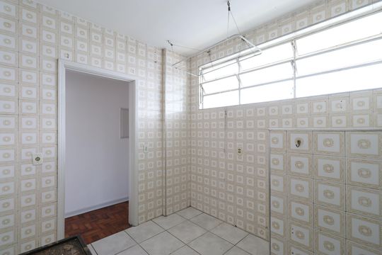 Cozinha e Área de Serviço de apartamento à venda com 2 quartos, 63m² em Lapa, São Paulo