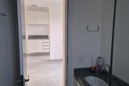 Banheiro de apartamento para alugar com 2 quartos, 39m² em Boaçava, São Paulo