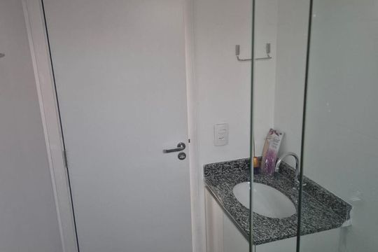 Banheiro de apartamento para alugar com 2 quartos, 39m² em Boaçava, São Paulo