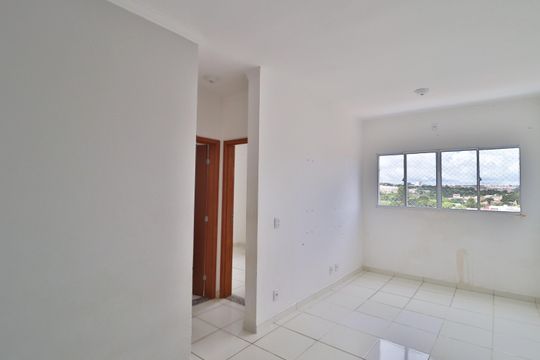 Sala de apartamento para alugar com 2 quartos, 55m² em Dona Zulmira, Uberlândia