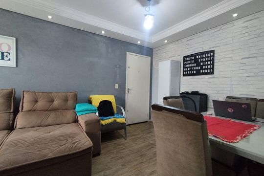Sala de apartamento à venda com 2 quartos, 50m² em Parque Erasmo Assunção, Santo André