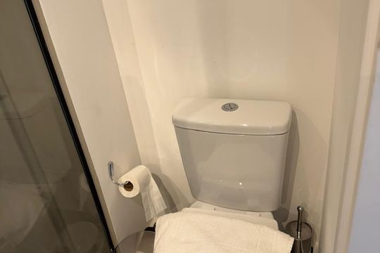 Banheiro de kitnet/studio à venda com 1 quarto, 19m² em Vila Mariana, São Paulo