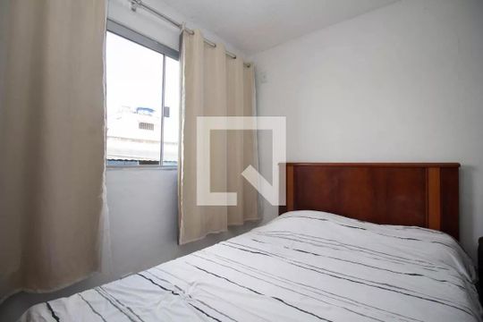 Sala / Quarto de kitnet/studio à venda com 1 quarto, 21m² em SHCGN, Brasília