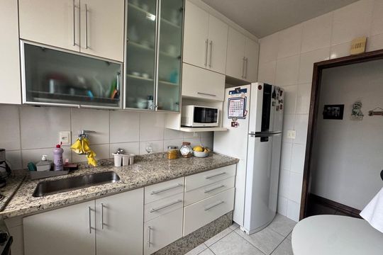 Apartamento para alugar com 4 quartos, 160m² em Serra, Belo Horizonte