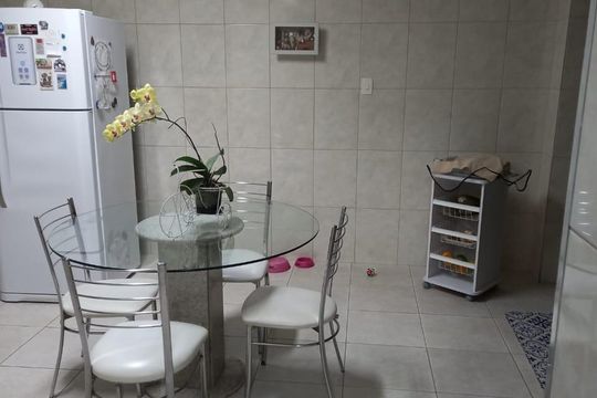 Cozinha de casa à venda com 3 quartos, 180m² em Jardim Franca, São Paulo